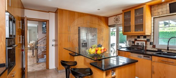 4 Schlafzimmer Haus in Almada, Portugal, Nr. 22610 2