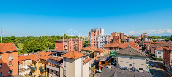 3 rooms Apartment in San Giuliano Milanese, Italy No. 274436 3