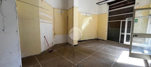 40m² Commercial property in Genoa, Italy No. 347672 12