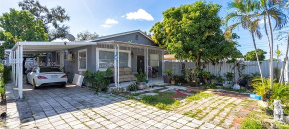 4 dormitorios villa en venta en Miami, Miami-Dade, Florida, USA № 614174 10