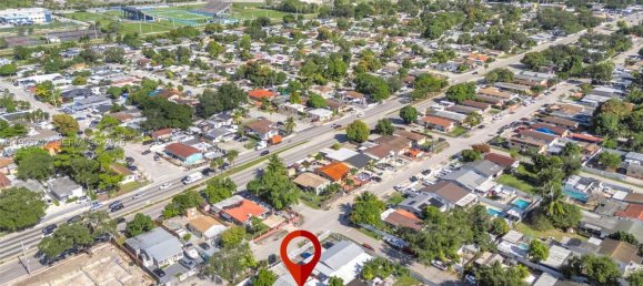 4 dormitorios villa en venta en Miami, Miami-Dade, Florida, USA № 614174 23