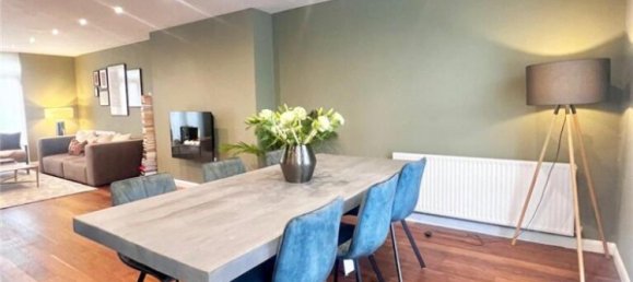 4 bedrooms Commercial property in London, United Kingdom No. 7438 8