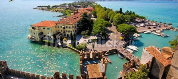 Apartamento de 1 dormitorio en Robecchetto con Induno, Italy No. 183658 49