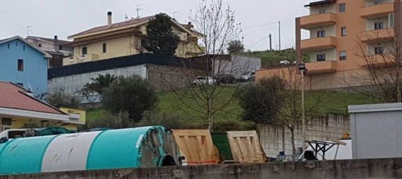  قطعة أرض في Montesilvano, Italy 774متر مربع رقم 70190 3