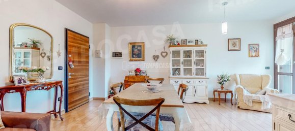 Apartamento de 3 divisões em Cento, Italy N.º 35660 7