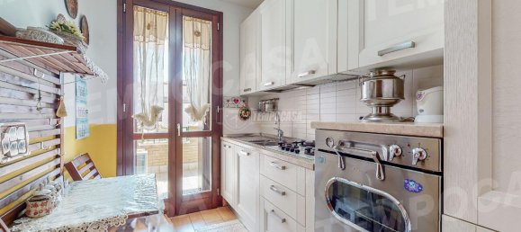 Apartamento de 3 divisões em Cento, Italy N.º 35660 3