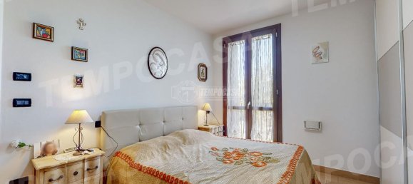 Apartamento de 3 divisões em Cento, Italy N.º 35660 11