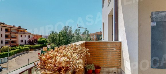 Apartamento de 3 divisões em Cento, Italy N.º 35660 18