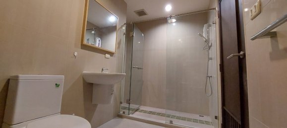 2 bedrooms Condo in Pattaya, Thailand No. 5589 2