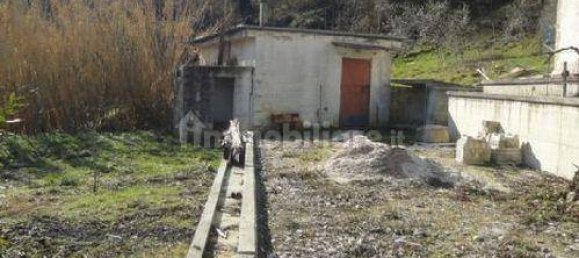 Studio in Isernia, Italy No. 72823 4