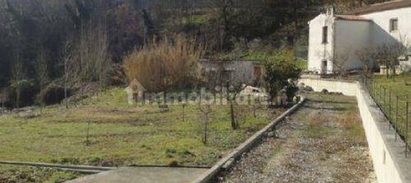 Studio in Isernia, Italy No. 72823 3