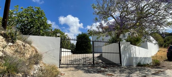 5 bedrooms Villa in Paphos, Cyprus No. 10257 2