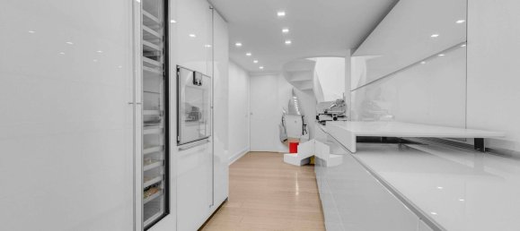 3 Schlafzimmer Wohnung in Milan, Italy, Nr. 362709 8