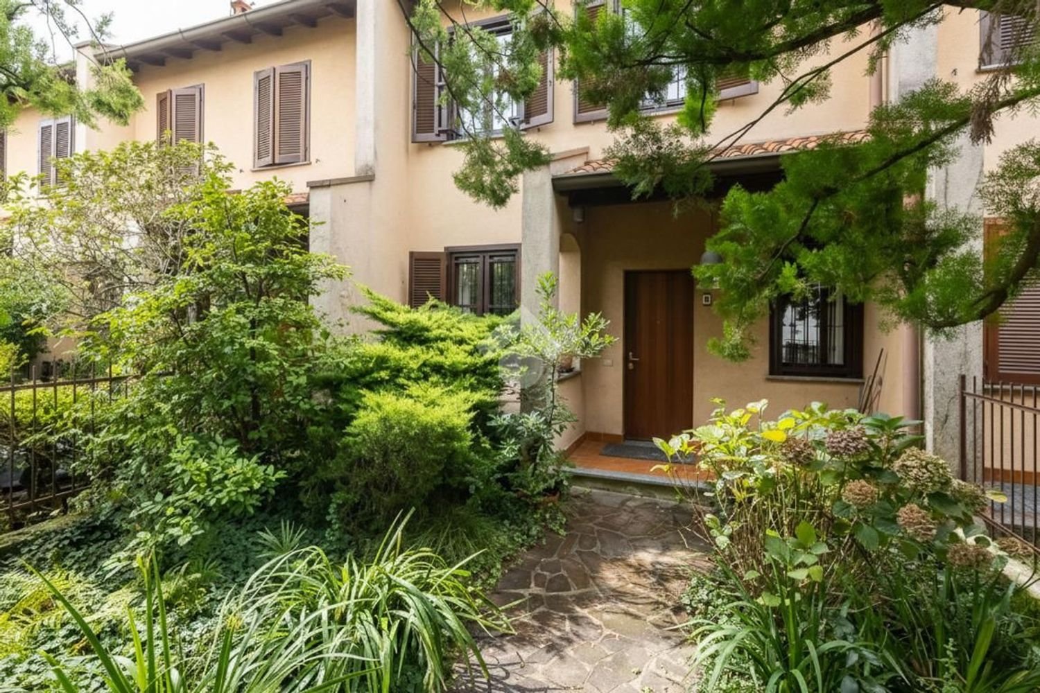 4 Schlafzimmer Haus in Missaglia, Italy, Nr. 371728