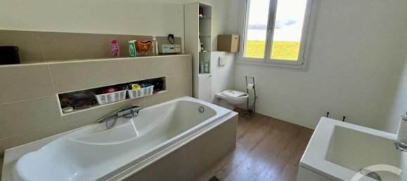 5 bedrooms House in Juvigny, France No. 225680 8