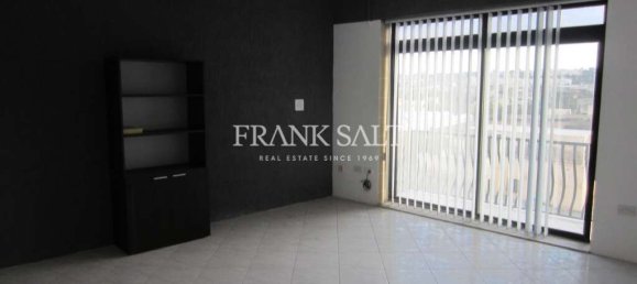  مكتب في Qormi, Malta 200متر مربع رقم 12925 5