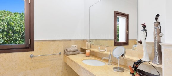 5 غرف نوم فيلا في Cadiz, Spain رقم 29372 22