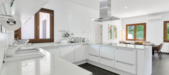 5 غرف نوم فيلا في Cadiz, Spain رقم 29372 17