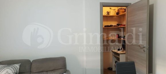 5 rooms Apartment in Monte Roberto, Italy No. 303214 7