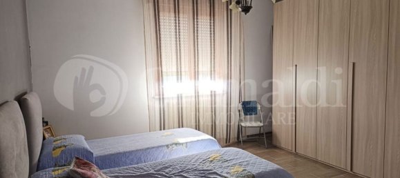 5 rooms Apartment in Monte Roberto, Italy No. 303214 14