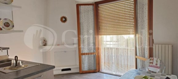 5 rooms Apartment in Monte Roberto, Italy No. 303214 8