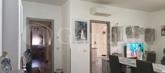 5 rooms Apartment in Monte Roberto, Italy No. 303214 4