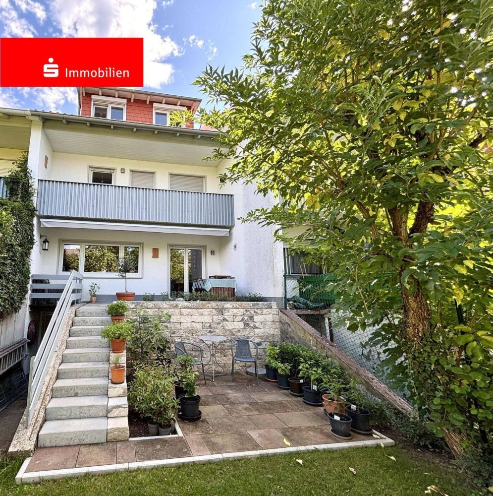 4 bedrooms Townhouse in Bergstrase, Germany No. 310494