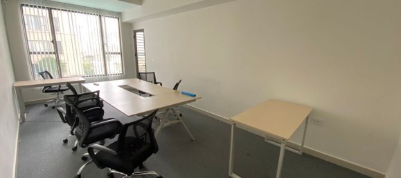 1 room Office in District 4, Vietnam No. 16073 2