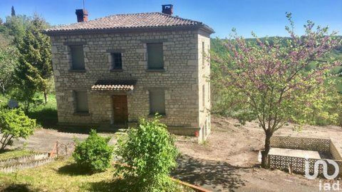 4 bedrooms House in Caussade, France No. 32016