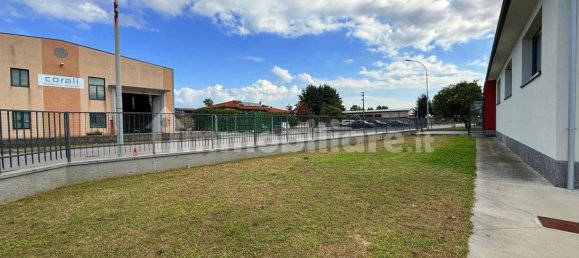 Almacén de 3 habitaciónes en Calcio, Italy No. 354210 2