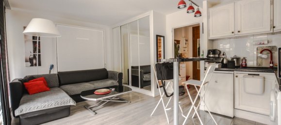 Studio in Courbevoie, France No. 296413 8