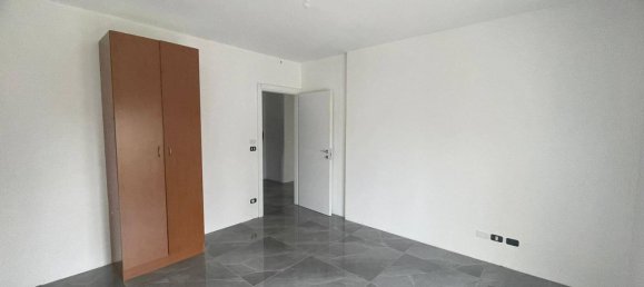 3 rooms Apartment in Moncalieri, Italy No. 210399 6
