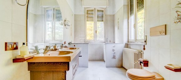 6 rooms Villa in Castano Primo, Italy No. 127507 25