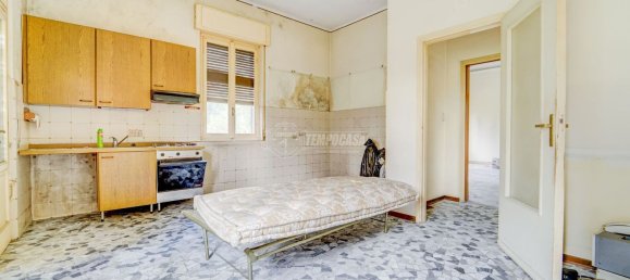 6 rooms Villa in Castano Primo, Italy No. 127507 10