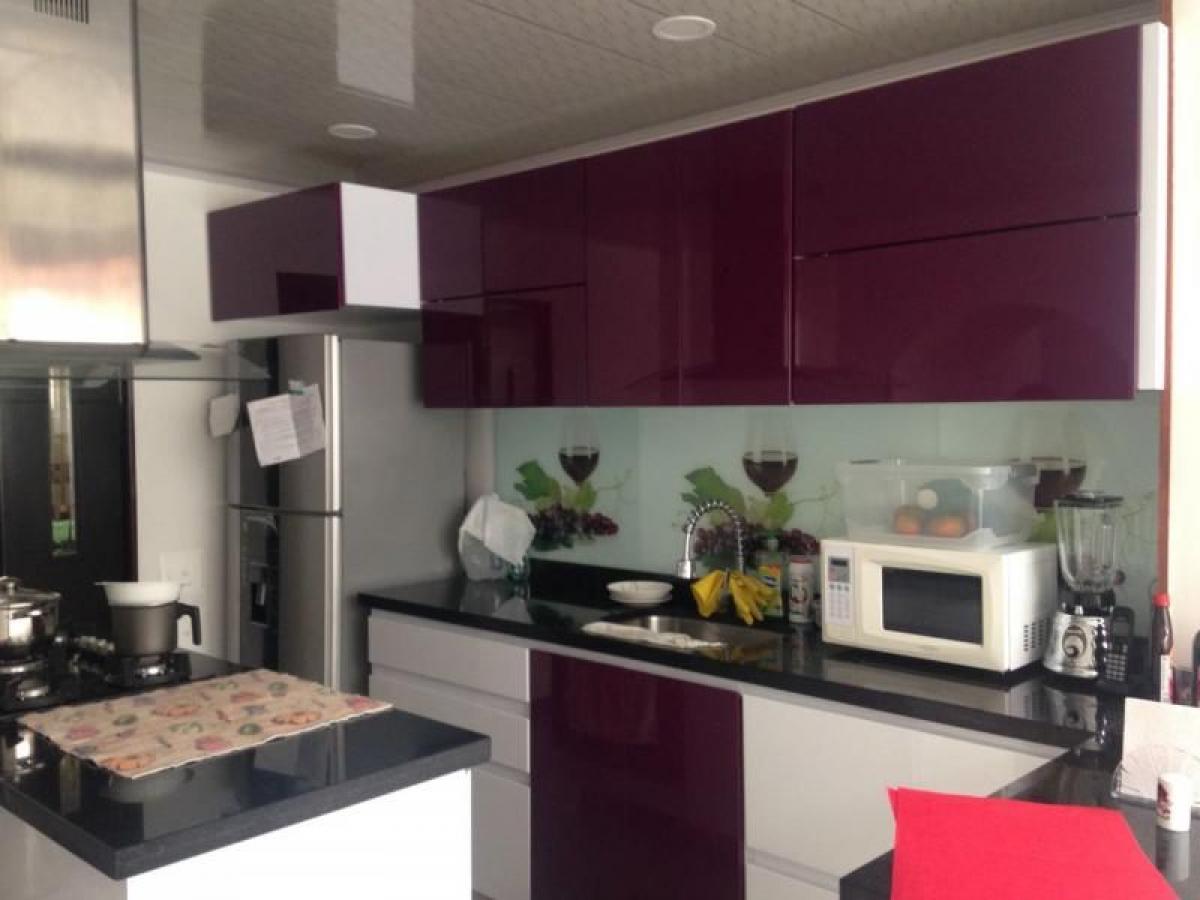 4 bedrooms House in Bogota, Colombia No. 10800