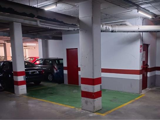  Parking in Andalusia, Spain No. 193525