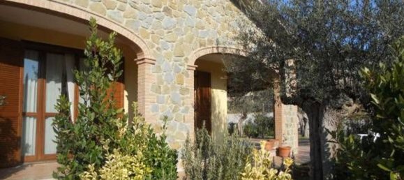 5 rooms House in Tuoro sul Trasimeno, Italy No. 255831 5