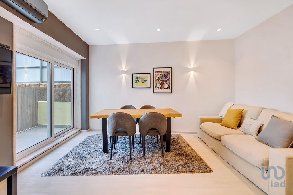 2 bedrooms Apartment in Lisbon, Portugal No. 127880