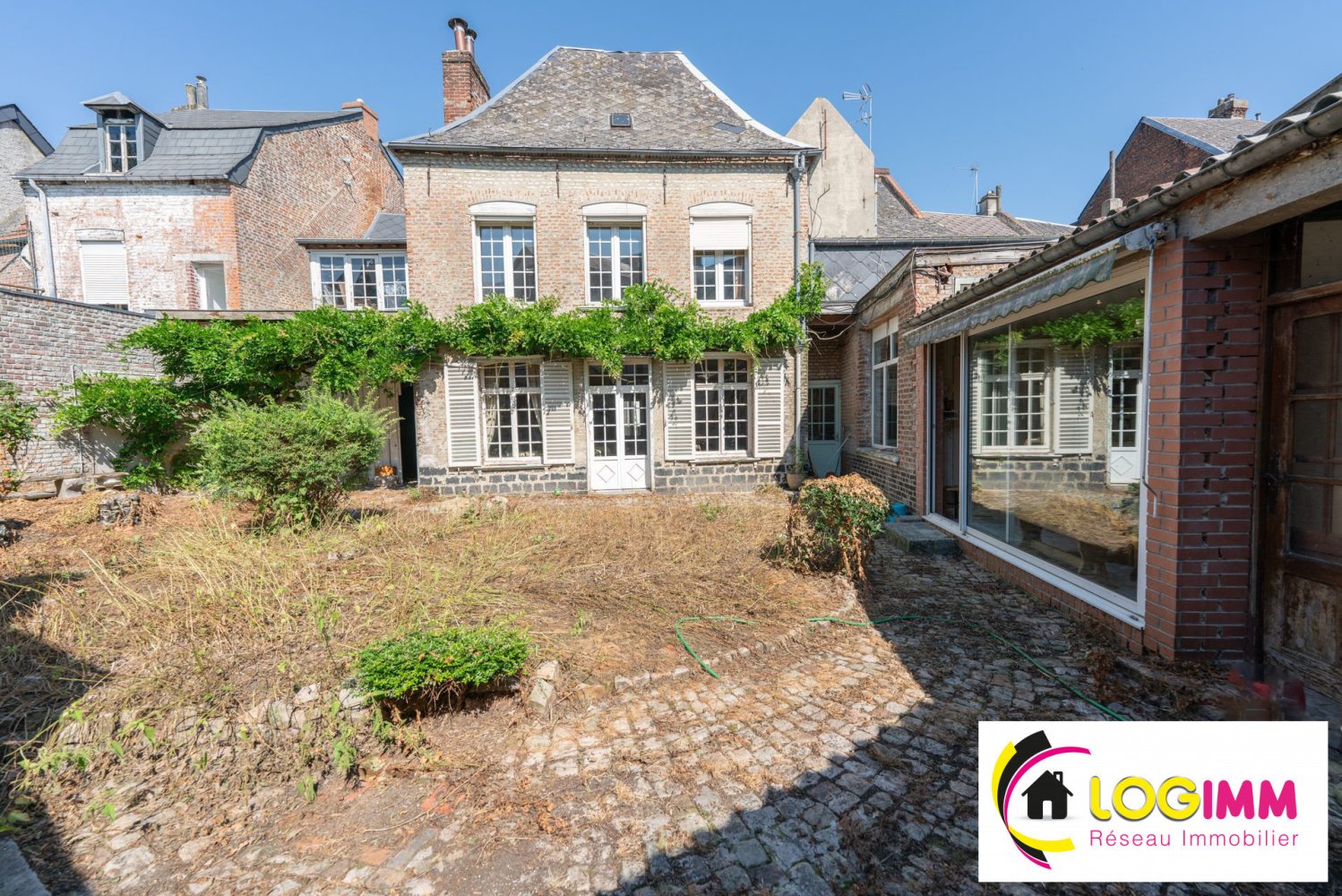 5 bedrooms House in Le Quesnoy, France No. 88881