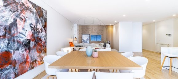 Apartamento de 4 dormitorios en Matosinhos, Portugal No. 112749 7