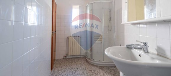 3 Schlafzimmer Haus in Recanati, Italy, Nr. 312715 50