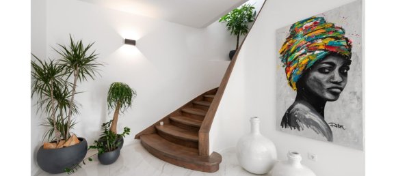 5 bedrooms Villa in Cascais, Portugal No. 204536 5