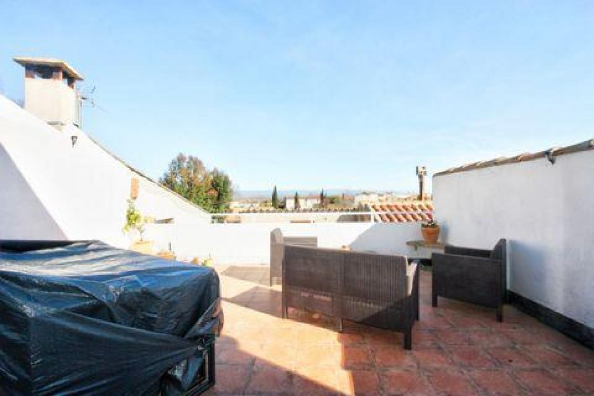 3 bedrooms House in Carcassonne, France No. 23012