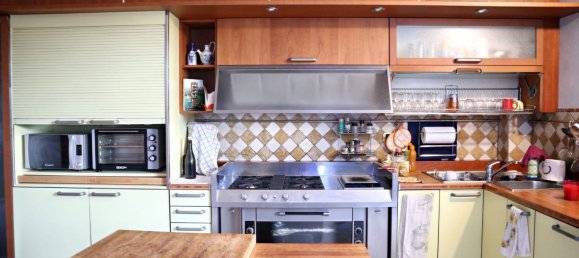 33 rooms Villa in Montecarlo, Italy No. 51016 19