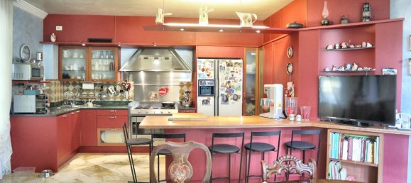 33 rooms Villa in Montecarlo, Italy No. 51016 16