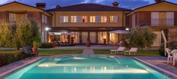 33 rooms Villa in Montecarlo, Italy No. 51016 5