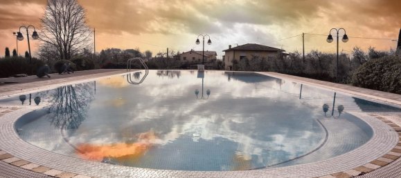 33 rooms Villa in Montecarlo, Italy No. 51016 3