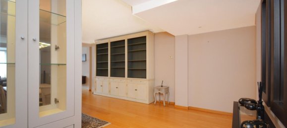 3 bedrooms Apartment in Zaragoza, Spain No. 143239 16