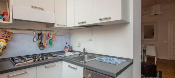 2 rooms Apartment in Milan, Italy No. 336884 3