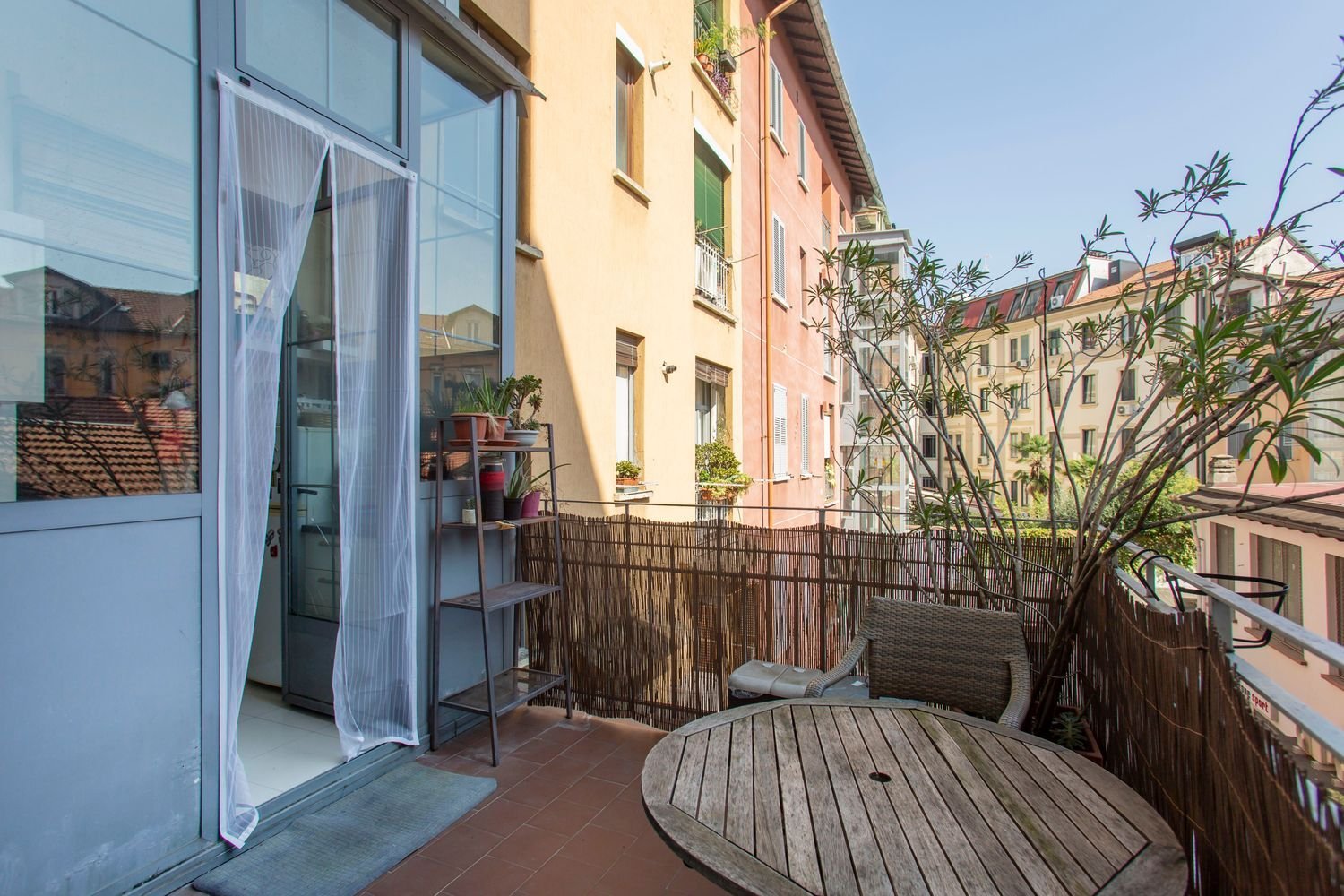 2 rooms Apartment in Milan, Italy No. 336884